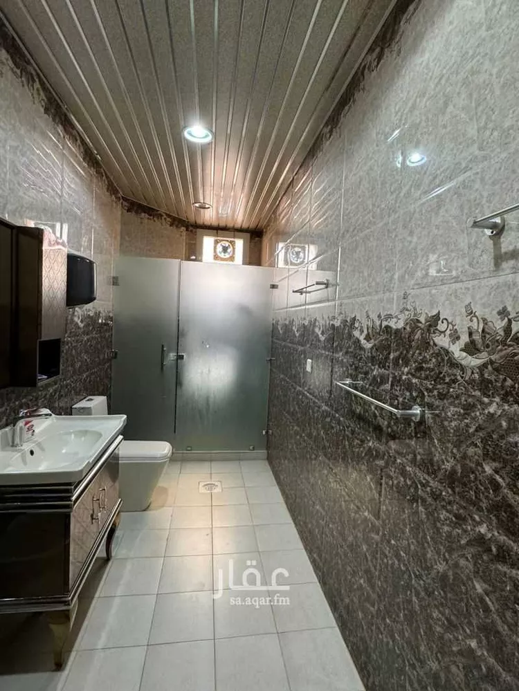 فيلا للبيع في شارع أبي شجاع اللوزي, حي السويدي الغربي, مدينة الرياض, منطقة الرياض 15