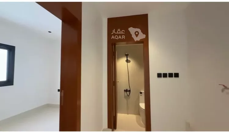 فيلا للبيع في شارع جبل المدار, حي القادسية, مدينة الرياض, منطقة الرياض 28