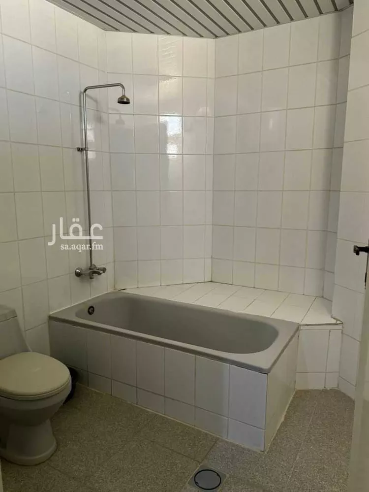 فيلا للبيع في شارع أبي شجاع اللوزي, حي السويدي الغربي, مدينة الرياض, منطقة الرياض 18