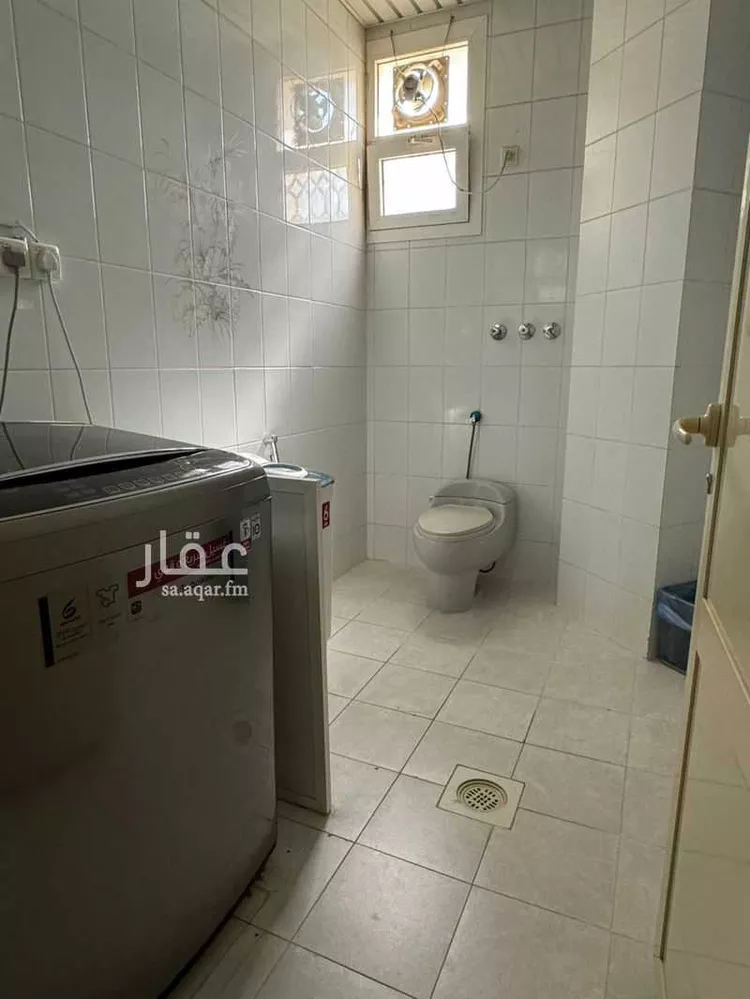 فيلا للبيع في شارع أبي شجاع اللوزي, حي السويدي الغربي, مدينة الرياض, منطقة الرياض 12