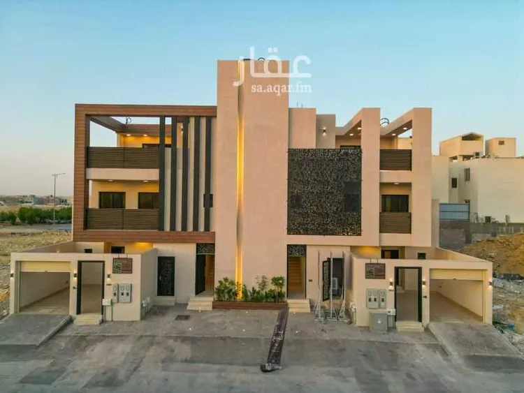 دور للبيع في شارع خالد بن سنان العبسي, حي القيروان, مدينة الرياض, منطقة الرياض صورة 2