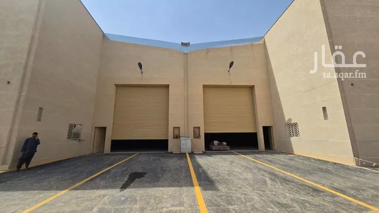 مستودع للإيجار في شارع السوادين, حي طيبة, مدينة الرياض, منطقة الرياض 8