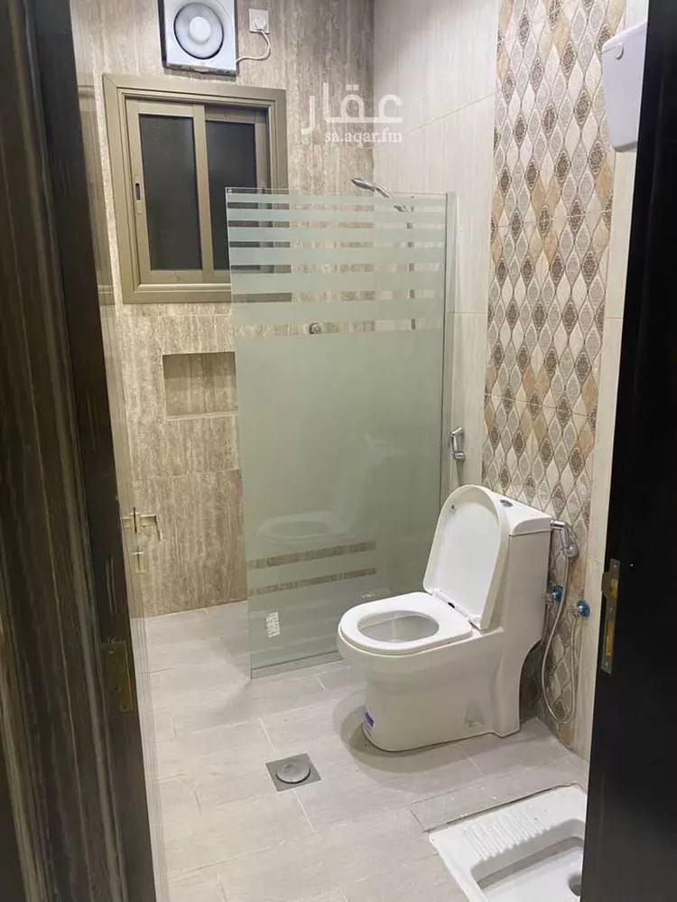 عمارة للإيجار في شارع ابي طالب, حي الحدائق, مدينة الطائف, منطقة مكة المكرمة صورة 5