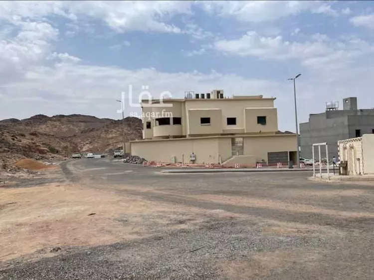 فيلا للبيع في شارع ابو مسعود الحاجي, حي السلام, مدينة المدينة المنورة, منطقة المدينة المنورة صورة 3