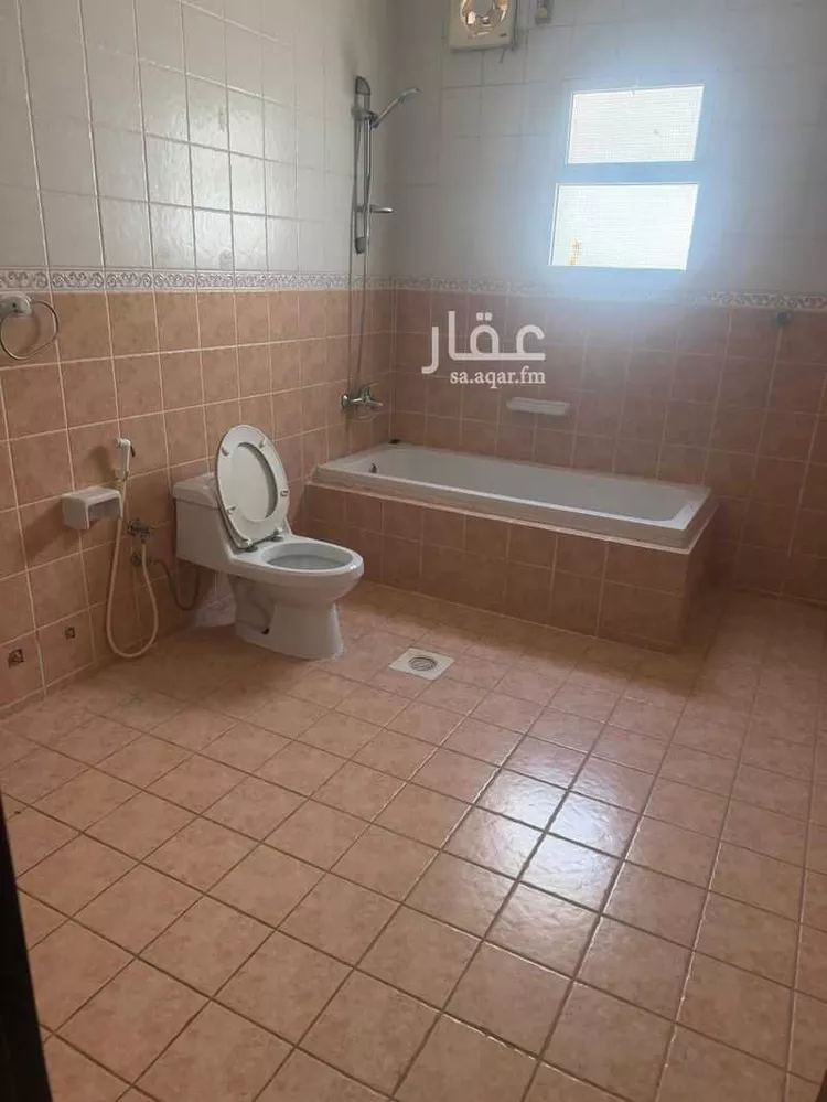 فيلا للإيجار في شارع الغازي بن قيس, حي الراكة الجنوبية, مدينة الخبر, المنطقة الشرقية صورة 3