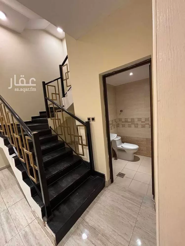 فيلا للإيجار في شارع النفيس, حي الراكة الجنوبية, مدينة الخبر, المنطقة الشرقية صورة 3