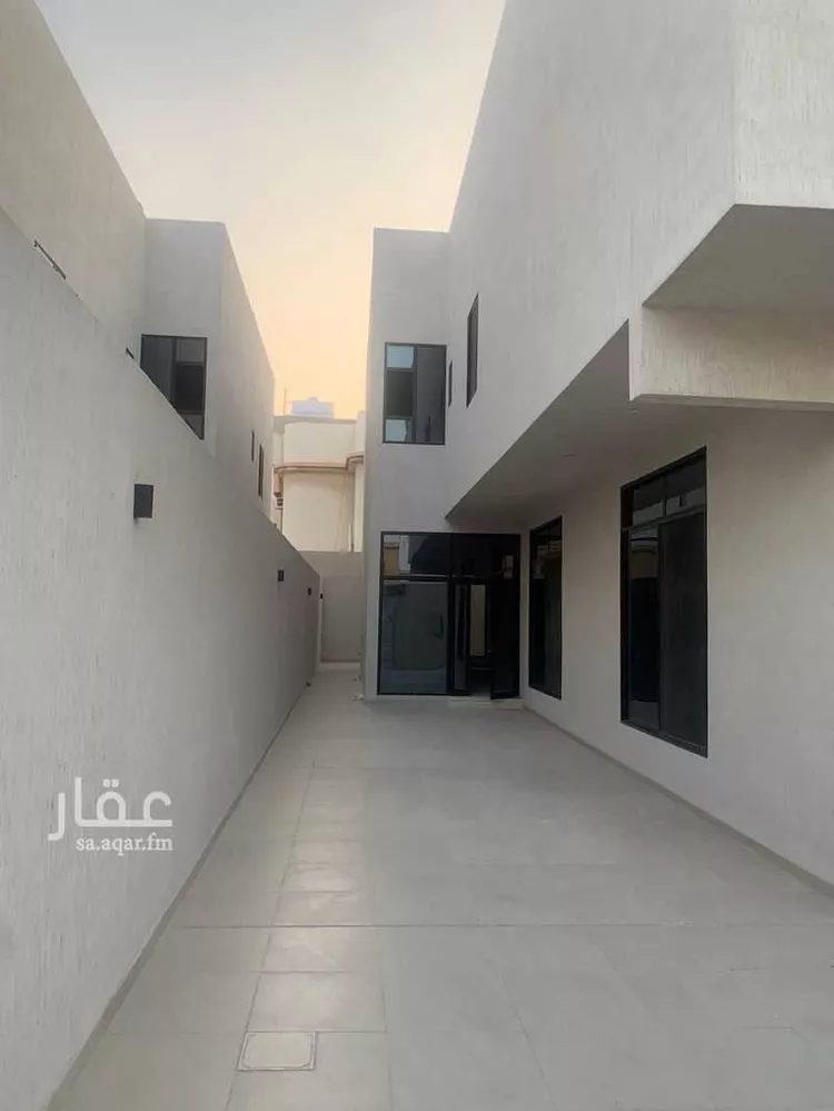 فيلا للبيع في شارع جعفر الطيار, حي الدوحة الجنوبية, مدينة الظهران, المنطقة الشرقية 14