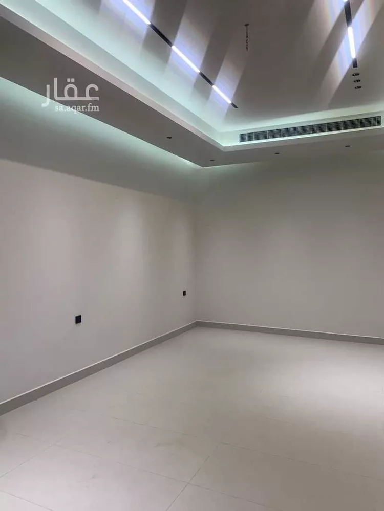 فيلا للبيع في شارع المرفأ, حي الشعلة, مدينة الدمام, المنطقة الشرقية 7