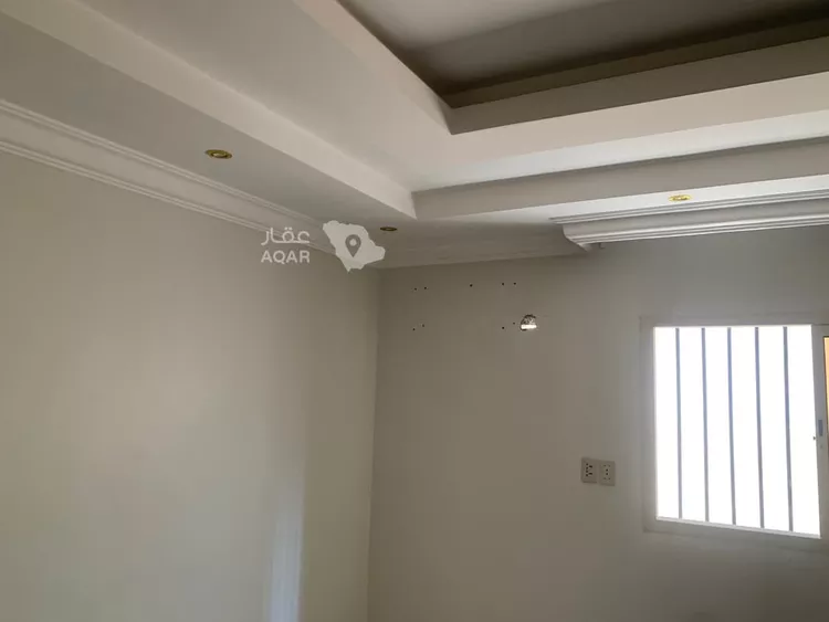 Building for Sale in Dammam Badr 15