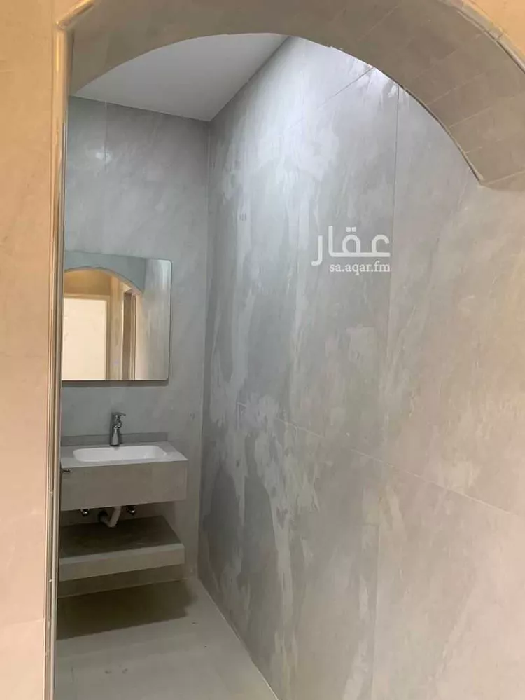 فيلا للبيع في شارع ابو الهيثم بن التيهان, حي أحد, مدينة الدمام, المنطقة الشرقية صورة 3