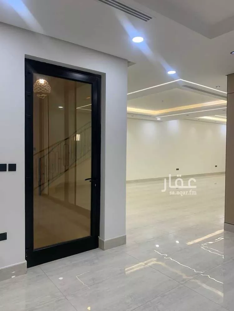فيلا للبيع في شارع المرفأ, حي الشعلة, مدينة الدمام, المنطقة الشرقية 13