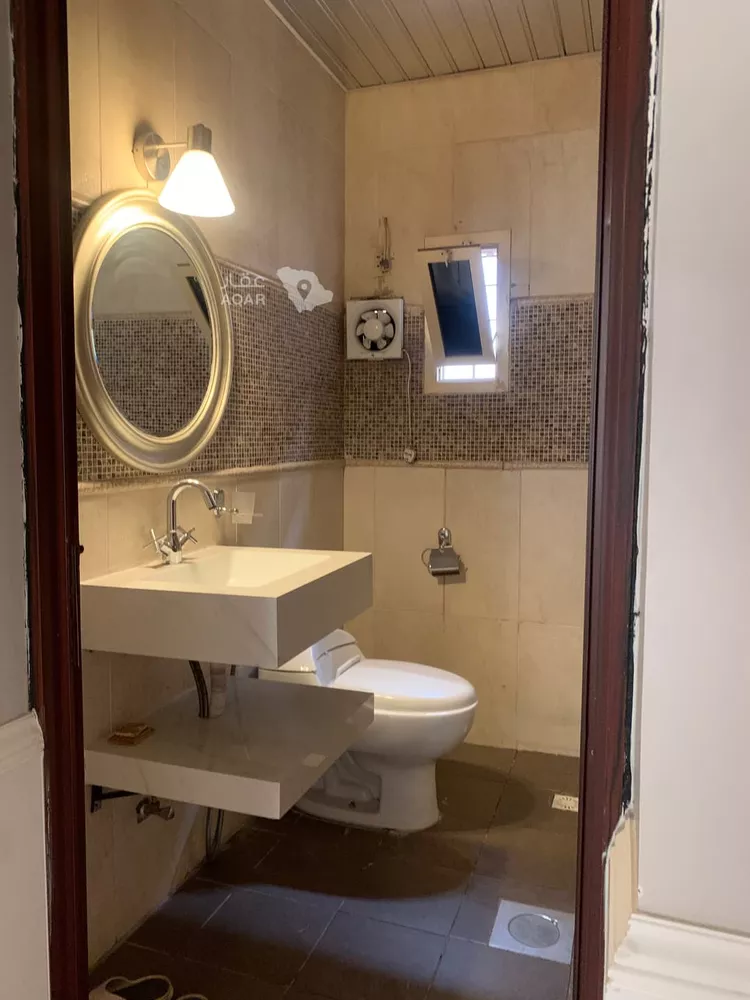 Building for Sale in Dammam Badr 7