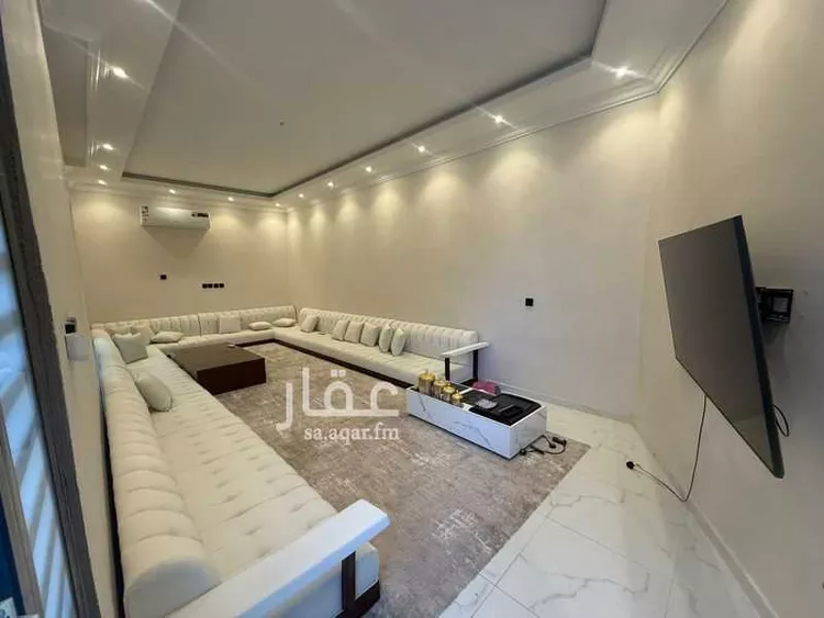 فيلا للإيجار في شارع عبد الله بن سراج, حي العروبة, مدينة الدمام, المنطقة الشرقية صورة 2