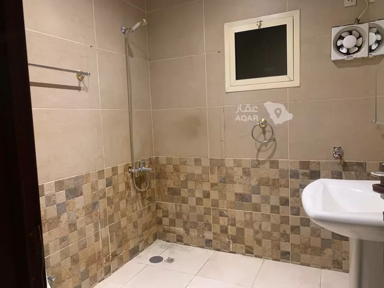 Building for Sale in Dammam Badr 6