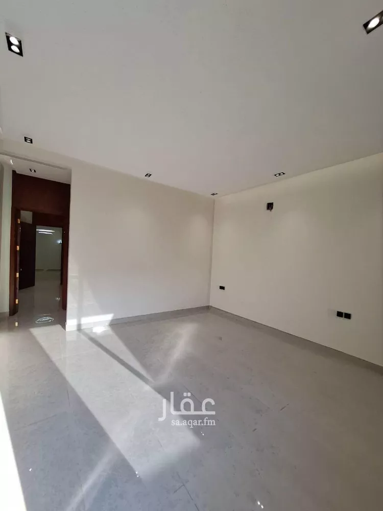دور للبيع في شارع احمد بن الخطاب, حي طويق, مدينة الرياض, منطقة الرياض صورة 5