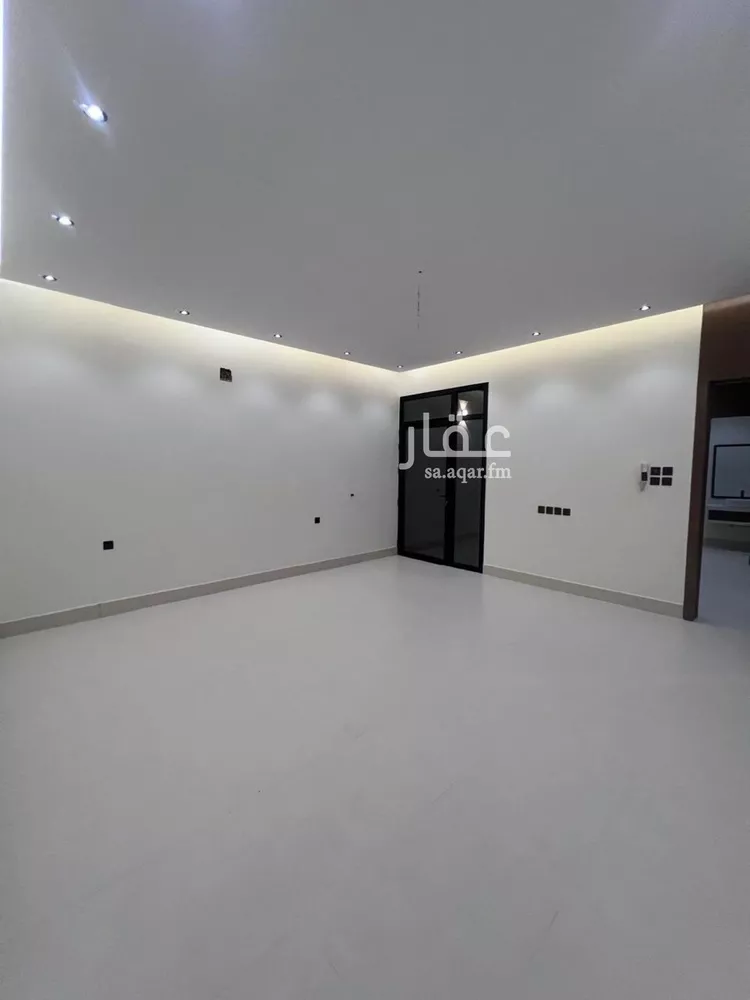 Floor for Sale in Riyadh Tuwaiq صورة 2