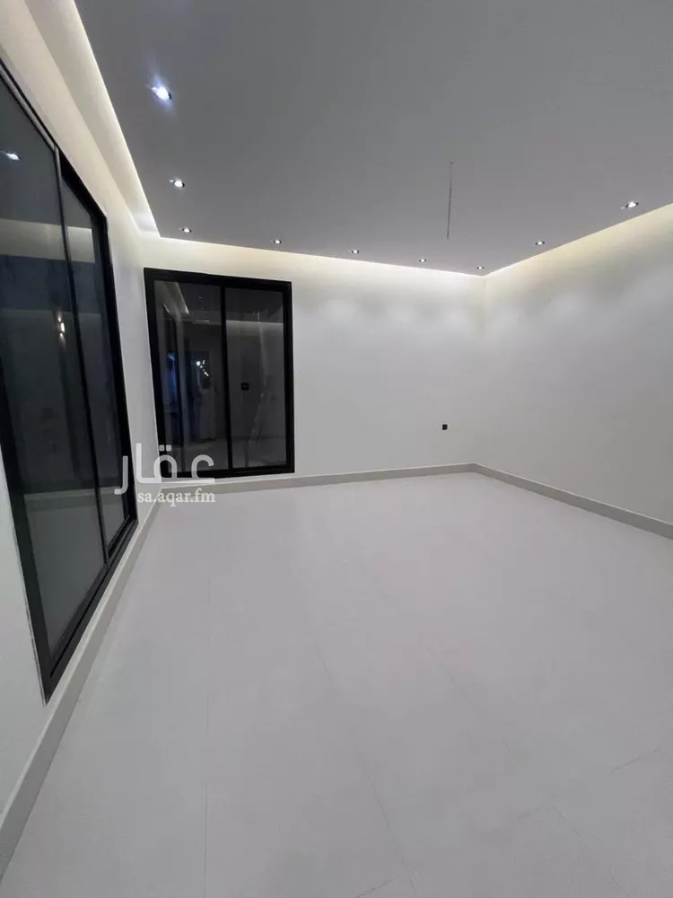 Floor for Sale in Riyadh Tuwaiq صورة 3