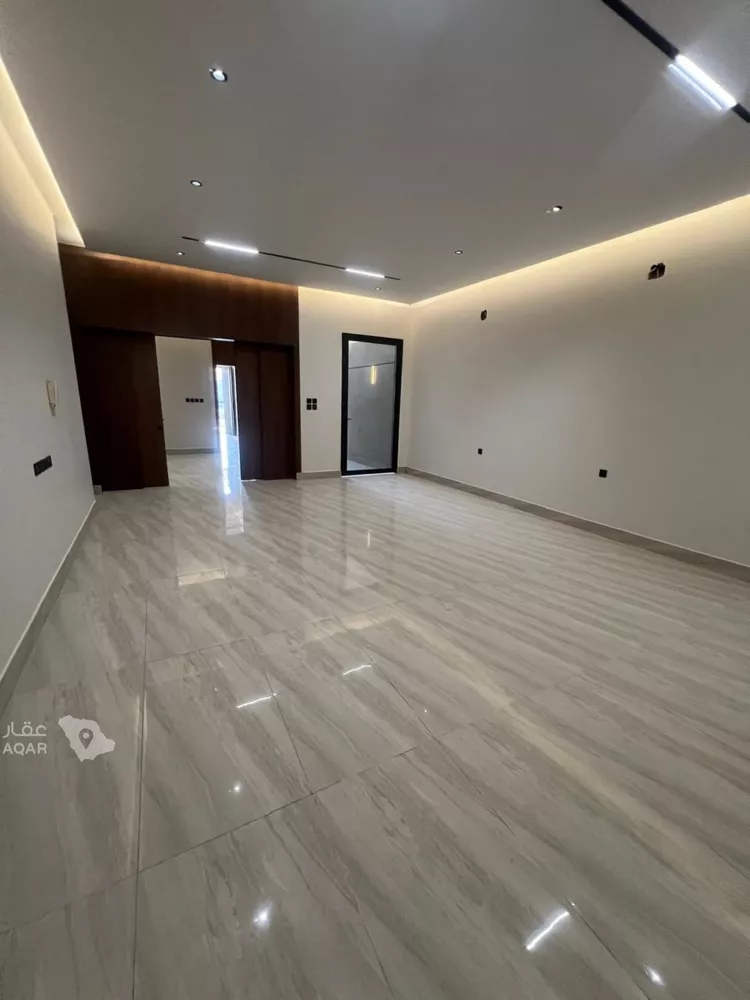 Floor for Sale in Riyadh Dirab