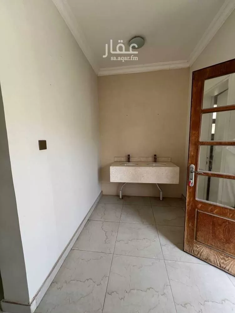 فيلا للإيجار في حي اليرموك, مدينة الخبر, المنطقة الشرقية 1 صورة