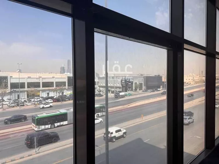 مكتب تجاري للإيجار في شارع طريق الملك عبدالعزيز, حي المصيف, مدينة الرياض, منطقة الرياض 6