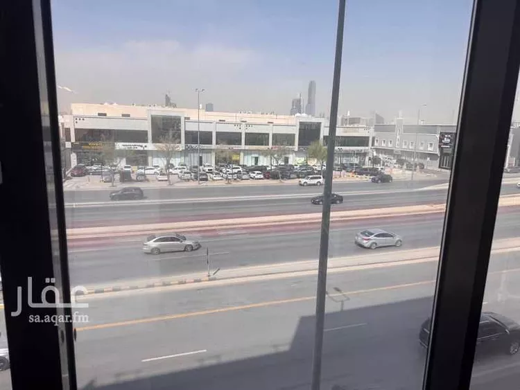 مكتب تجاري للإيجار في شارع طريق الملك عبدالعزيز, حي المصيف, مدينة الرياض, منطقة الرياض صورة 2