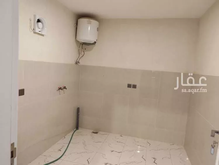 دور للإيجار في شارع رقم 326, حي الملقا, مدينة الرياض, منطقة الرياض صورة 5