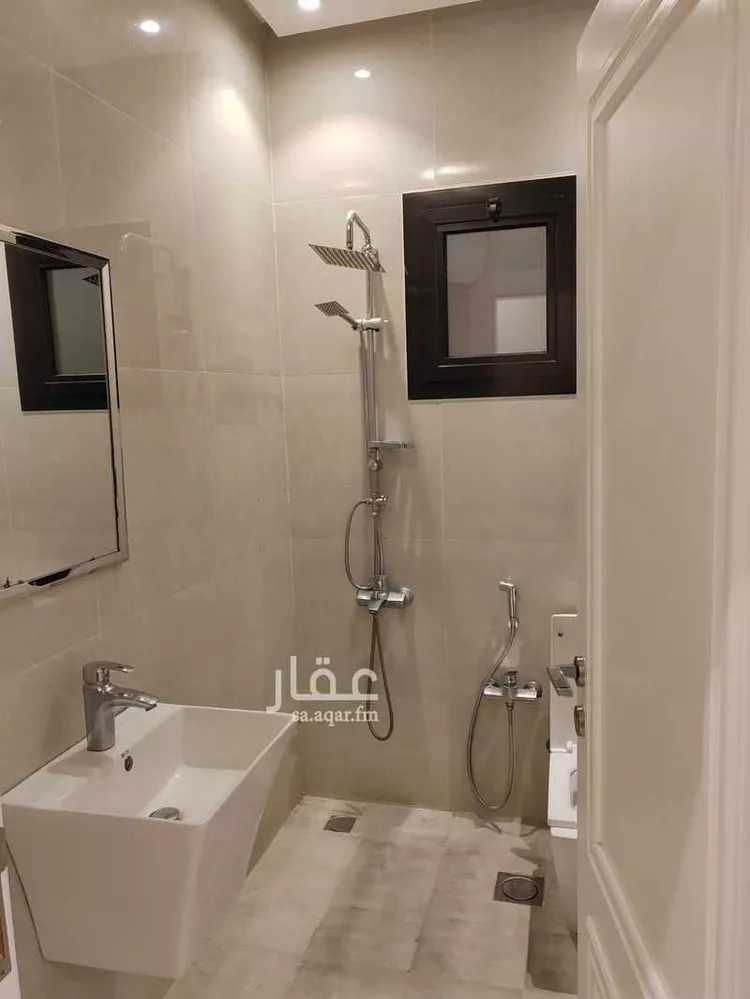 دور للإيجار في شارع رقم 326, حي الملقا, مدينة الرياض, منطقة الرياض صورة 5