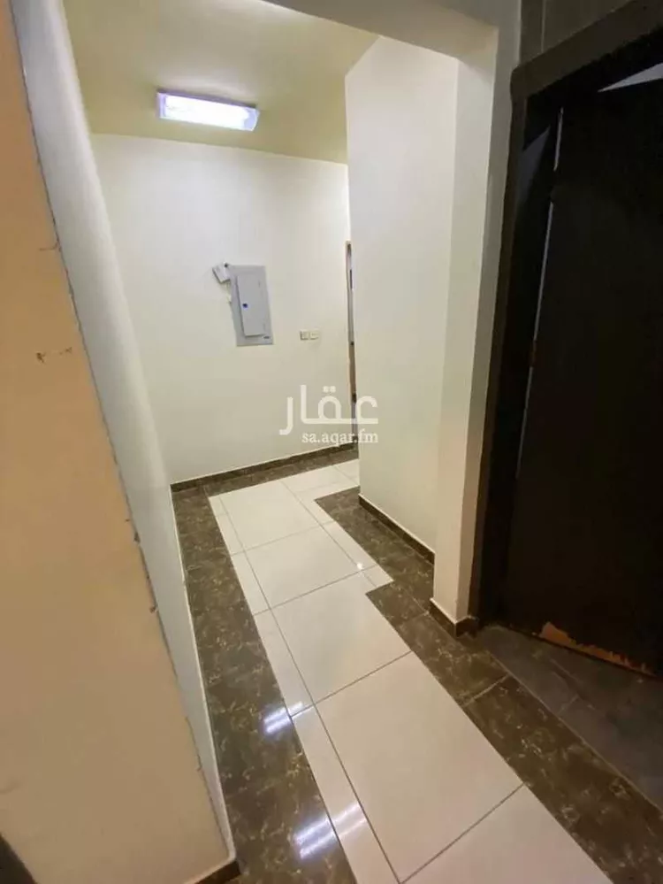 عمارة للإيجار في شارع المرادي, حي الملز, مدينة الرياض, منطقة الرياض صورة 4