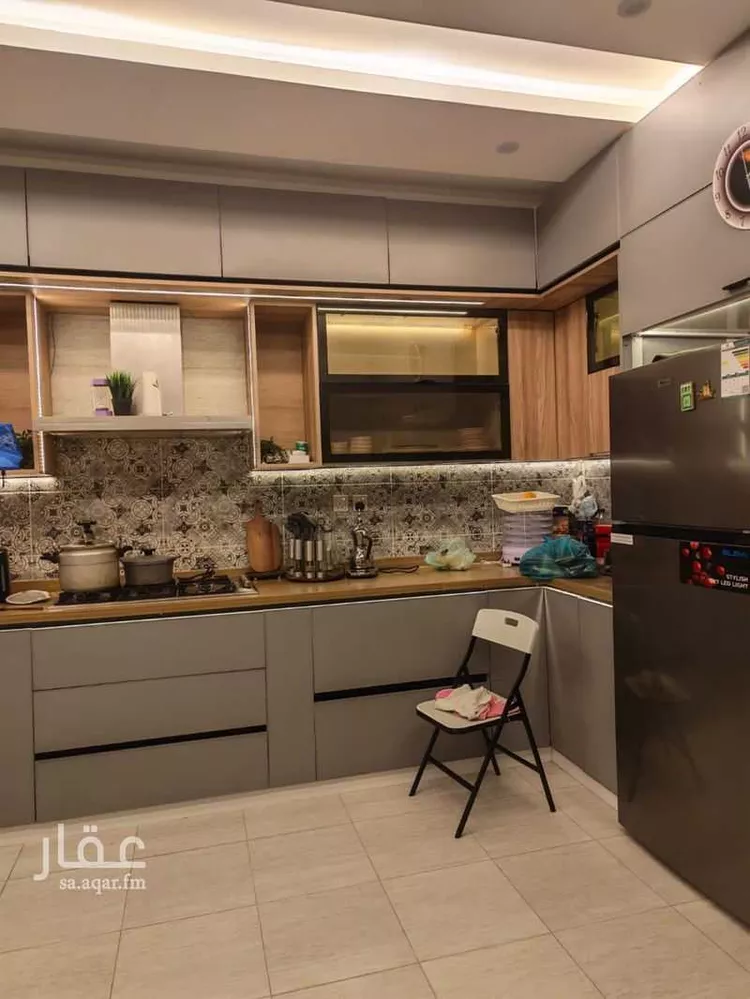 عمارة للبيع في شارع محمد بن يزيد الثمالي بن المبرد, حي السويس 1, مدينة جازان, منطقة جازان صورة 2