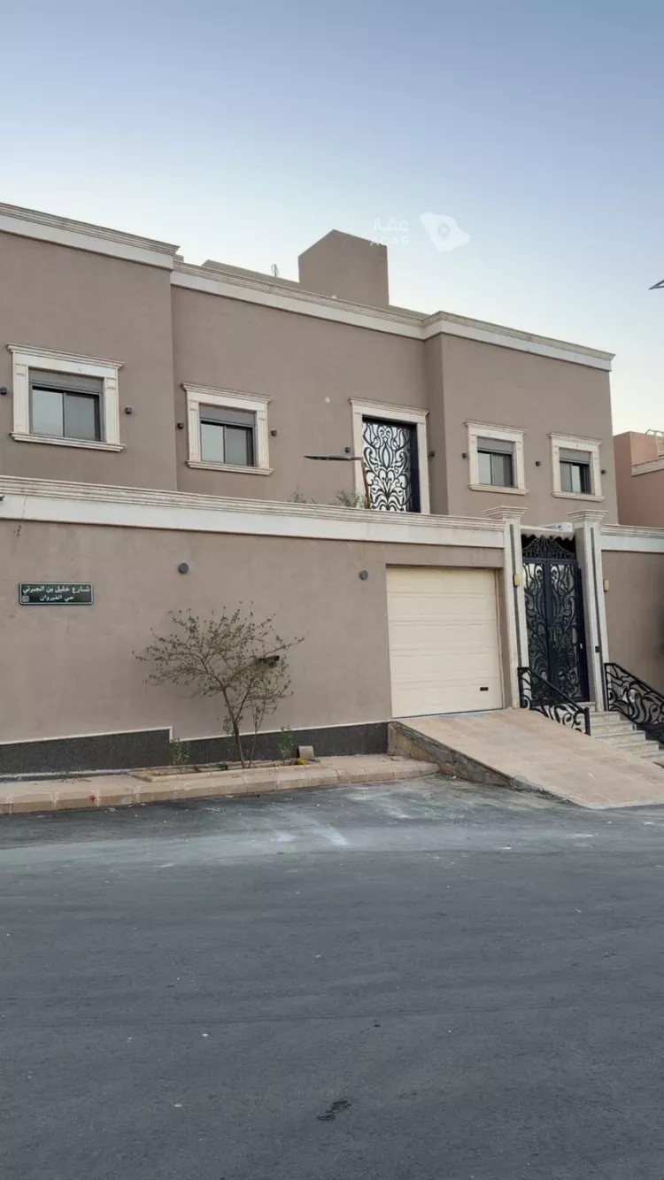 Villa for Sale in Riyadh Al Qirawan