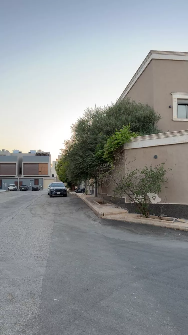 فيلا للبيع في شارع خليل بن الجبرتي, حي القيروان, مدينة الرياض, منطقة الرياض 3