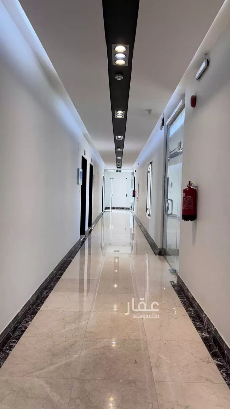 مكتب تجاري للإيجار في شارع خالد بن الوليد الفرعي, حي الشهداء, مدينة الرياض, منطقة الرياض صورة 2
