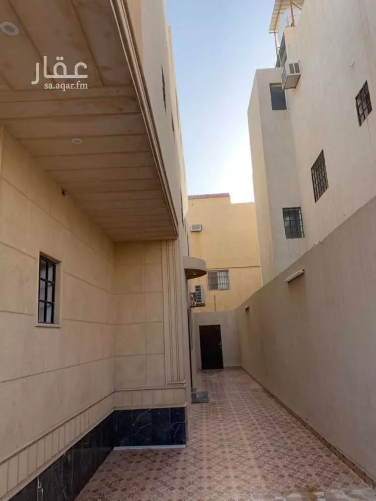 فيلا للبيع في شارع عبدالرحمن بن سلمة, حي المونسية, مدينة الرياض, منطقة الرياض صورة 2