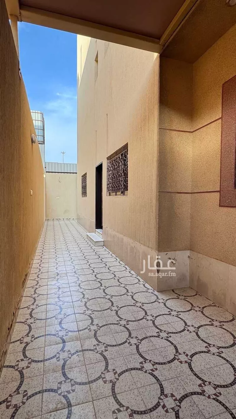 فيلا للبيع في شارع الخزيم, حي إشبيلية, مدينة الرياض, منطقة الرياض صورة 3