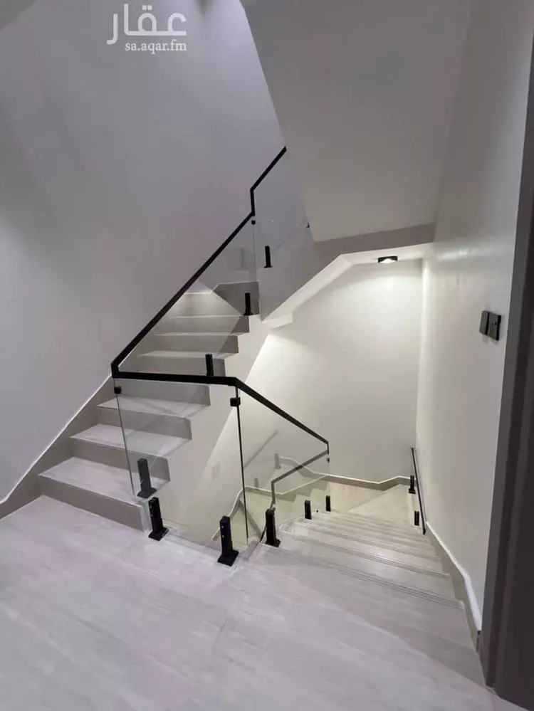 فيلا للبيع في شارع حسين بن غنام, حي الدانة, مدينة الاحساء, المنطقة الشرقية صورة 3