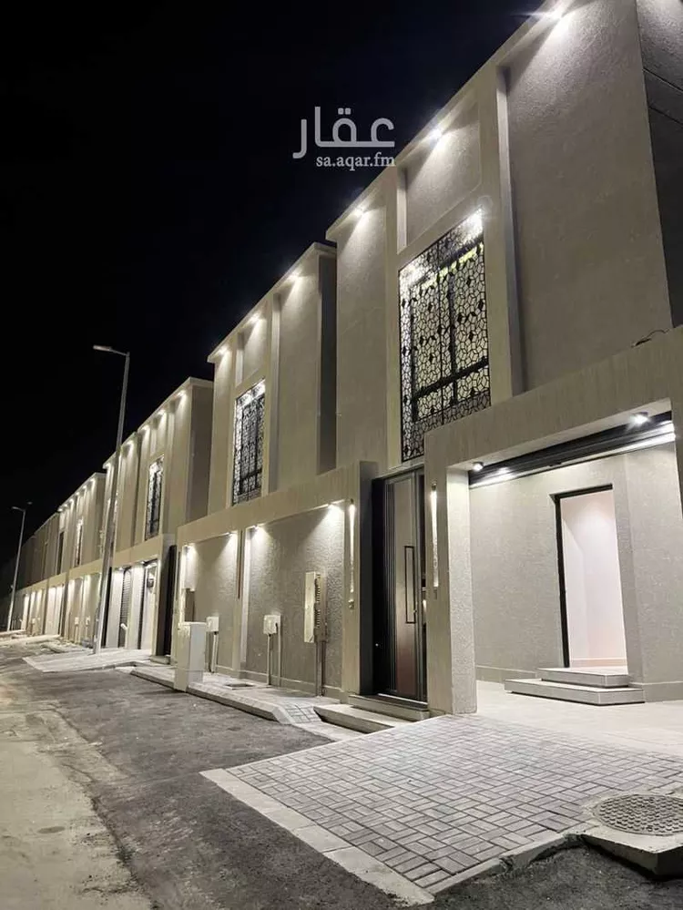 فيلا للبيع في شارع حسين بن غنام, حي الدانة, مدينة الاحساء, المنطقة الشرقية