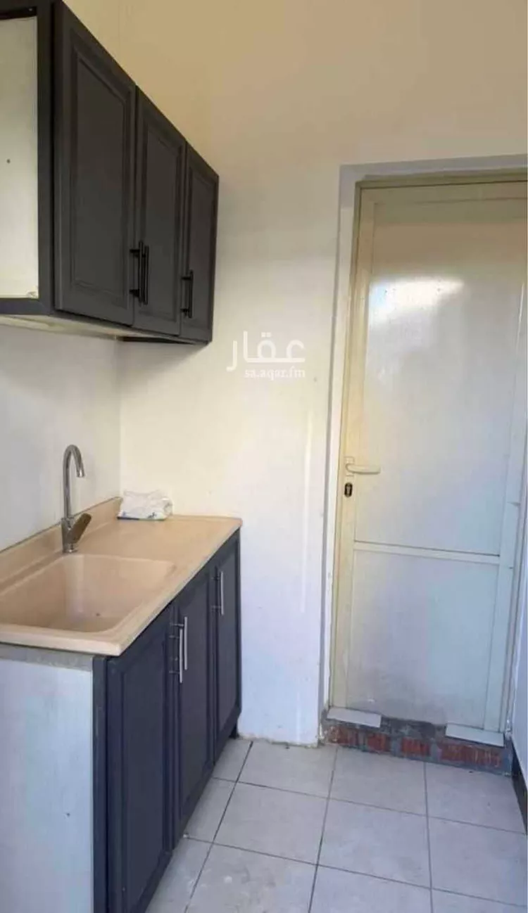 غرفة للإيجار في شارع ربيعة بن عبدالله بن الهدير, حي العارض, مدينة الرياض, منطقة الرياض