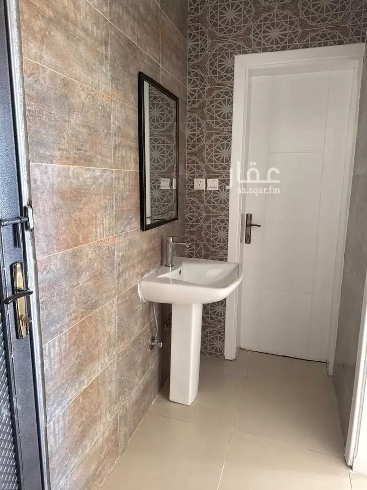 شقة للإيجار في شارع أبي الفوارس, حي الزهراء, مدينة تبوك, منطقة تبوك صورة 3
