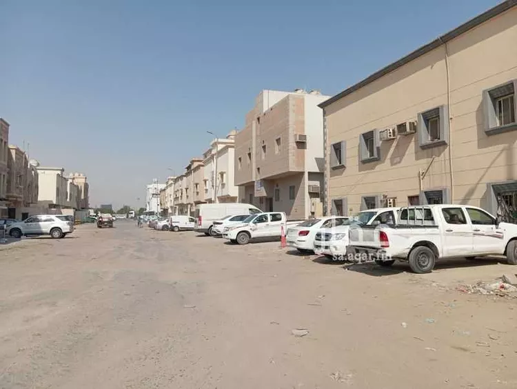 عمارة للبيع في شارع شارع 13 ج, حي الضباب, مدينة الجبيل, المنطقة الشرقية صورة 2