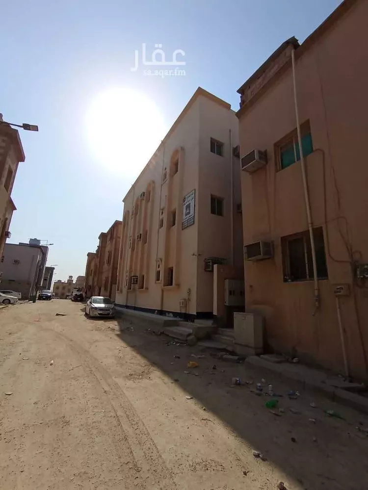 عمارة للبيع في شارع شارع 7, حي الضباب, مدينة الجبيل, المنطقة الشرقية صورة 3