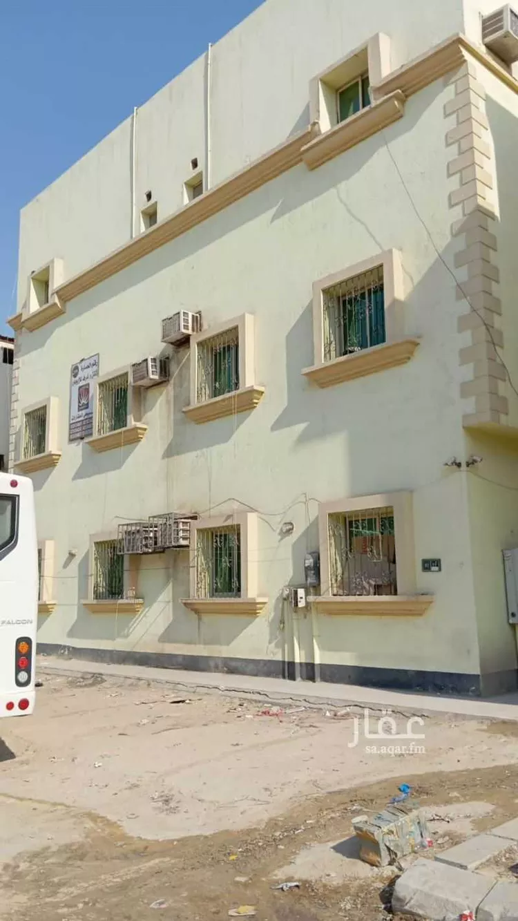 عمارة للبيع في شارع شــارع 13, حي الضباب, مدينة الجبيل, المنطقة الشرقية