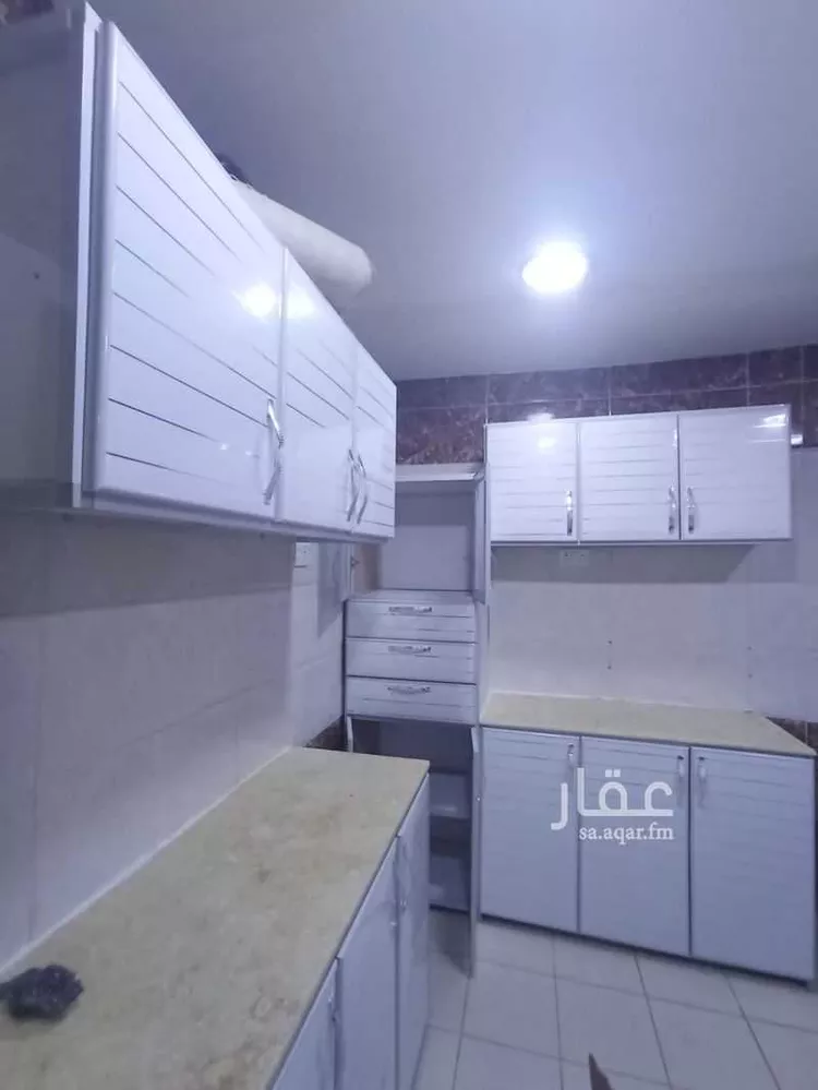 شقة للإيجار في شارع جبير ين اياس, حي الروضة, مدينة الجبيل, المنطقة الشرقية صورة 3