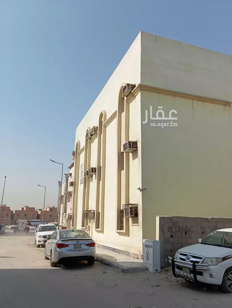 عمارة للبيع في شارع الحكيم القاضي, حي الضباب, مدينة الجبيل, المنطقة الشرقية صورة 2