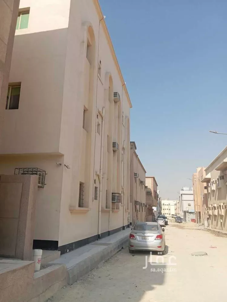 عمارة للبيع في شارع شارع 7, حي الضباب, مدينة الجبيل, المنطقة الشرقية صورة 4