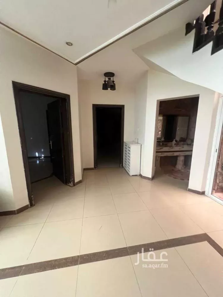 فيلا للإيجار في شارع الساهرية, حي الورود, مدينة الرياض, منطقة الرياض صورة 5
