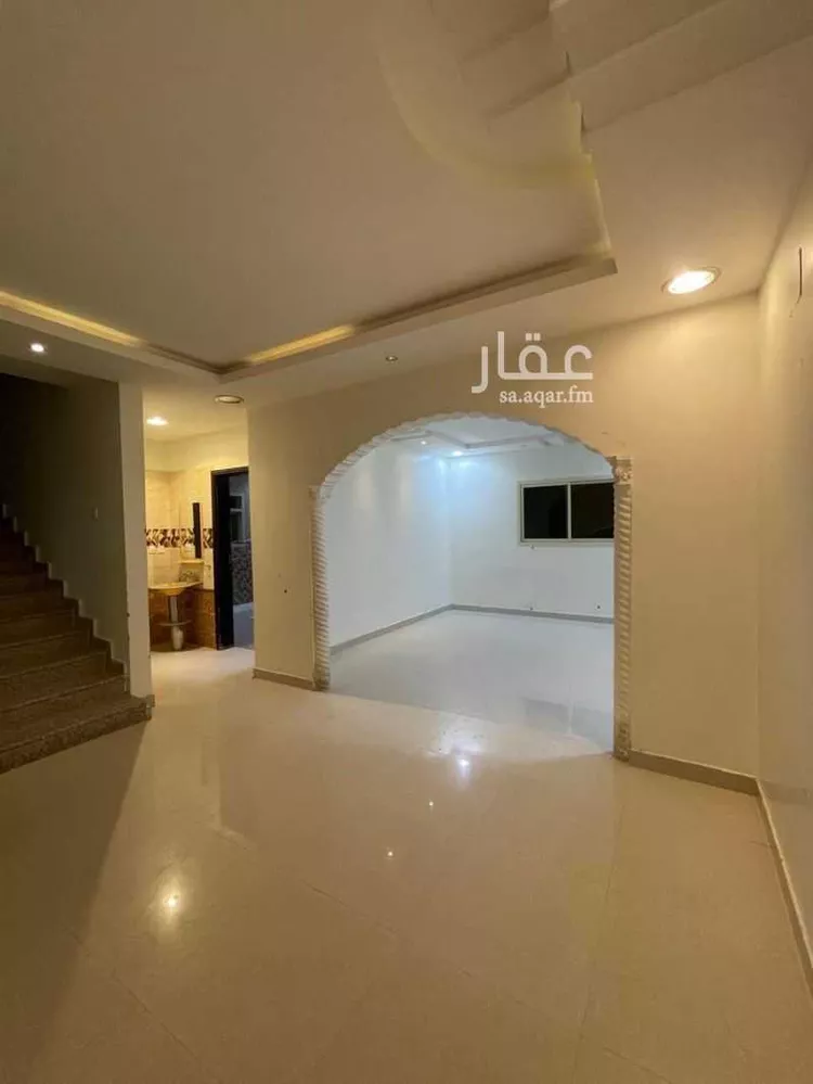 فيلا للإيجار في شارع الطائف, حي ظهرة لبن, مدينة الرياض, منطقة الرياض صورة 2