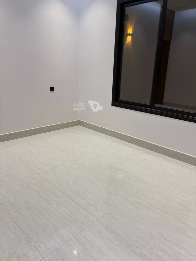 Floor for Rent in Riyadh Ar Rimal 8