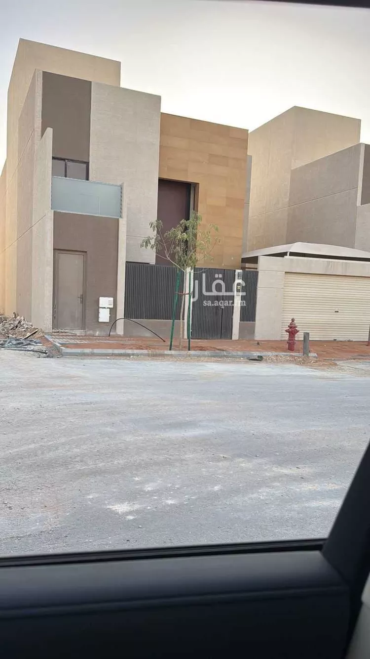 فيلا للبيع في حي مطار الملك خالد الدولي ، الرياض ، منطقة الرياض صورة 2