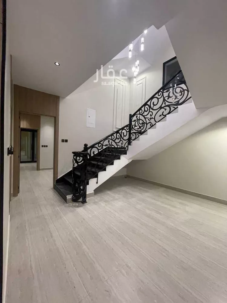 فيلا للبيع في شارع دومة الجندل, حي الصواري, مدينة الخبر, المنطقة الشرقية صورة 2