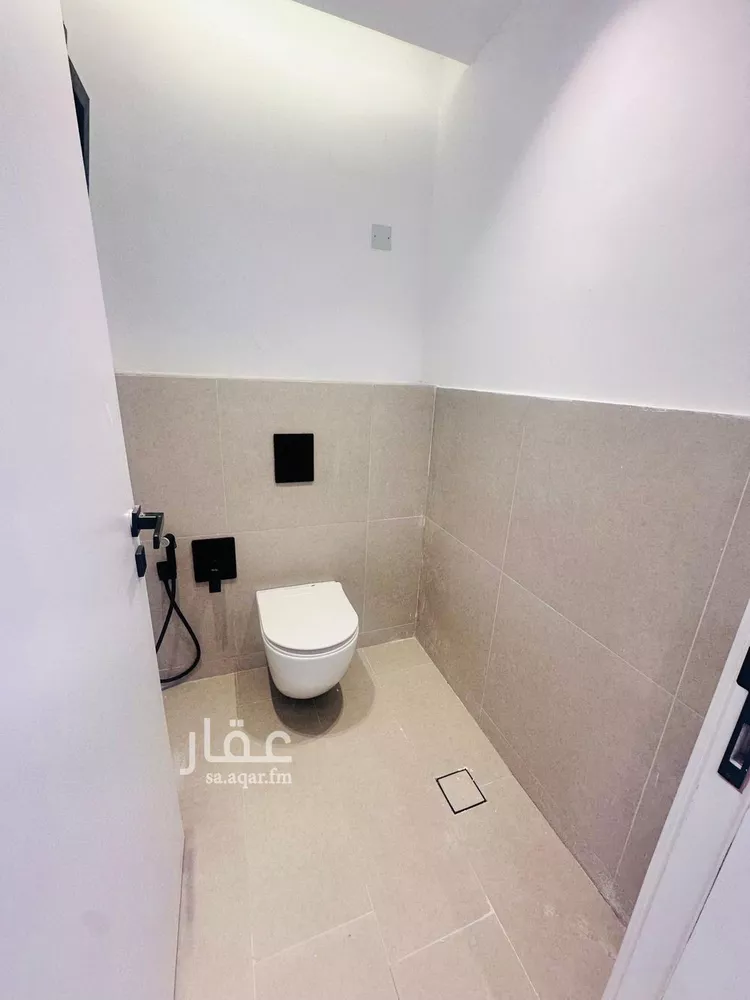 فيلا للإيجار في شارع أبي عبيدة البلنسي, حي المصيف, مدينة الرياض, منطقة الرياض صورة 2